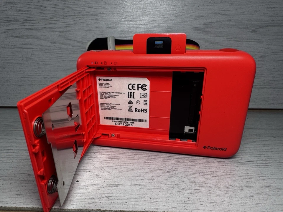 Polaroid Snap Instant Digital Camera RED Built in Printer Black POLSP01 Working - Image 4 of 4