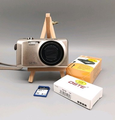 Casio EXILIM EX-H30 Kompakt Digitalkamera - 16,1MP - 8GB SD Kamera
