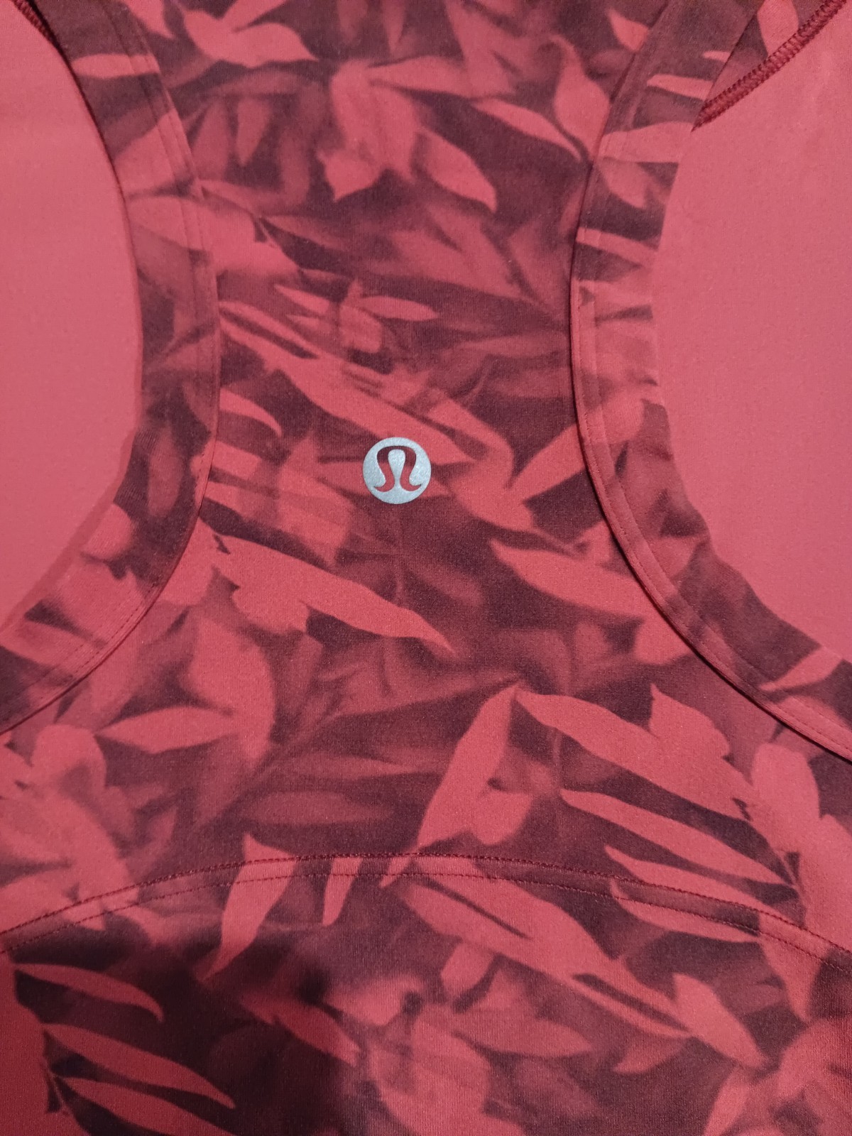 Lululemon Athletic Tank Red Leaf Pattern Size 14 - image 3