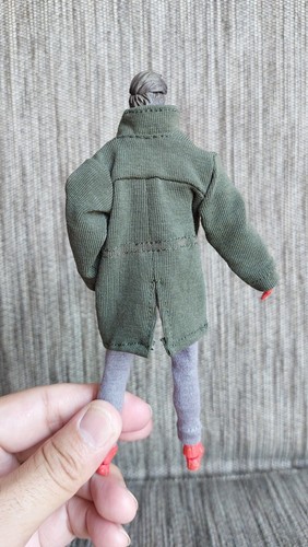 Chaqueta hecha a mano 1/12 para figura de acción Peter B Parker de Mafex (No.109) (sin figura) - Imagen 5 de 5