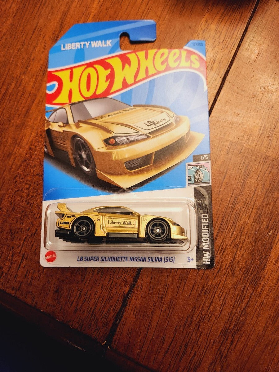 LB Super Silhouette Nissan Silvia (S15) (Gold) - Hot Wheels