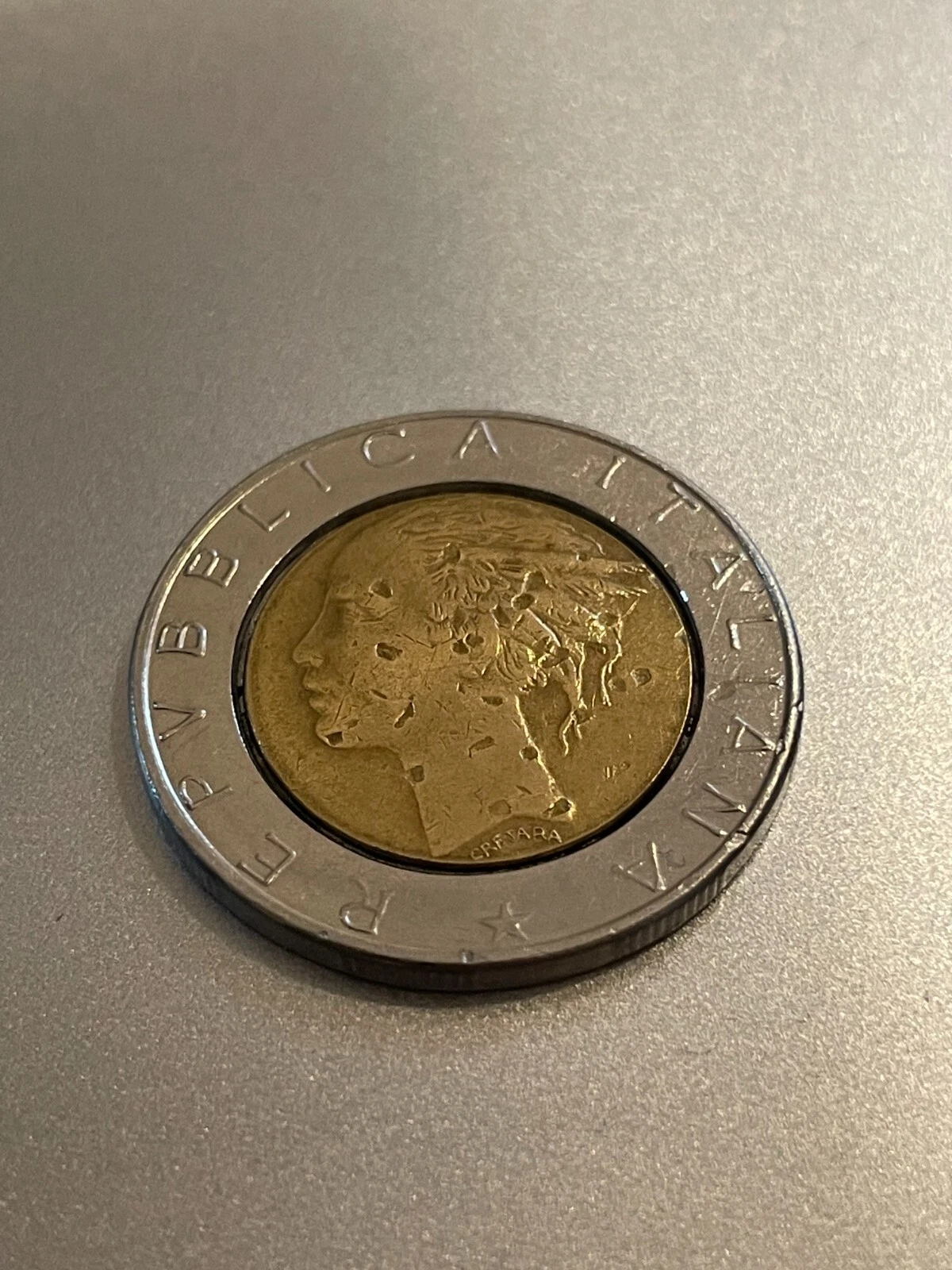 Foto 2 di 2