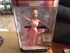barbie marilyn hollywood legends collection