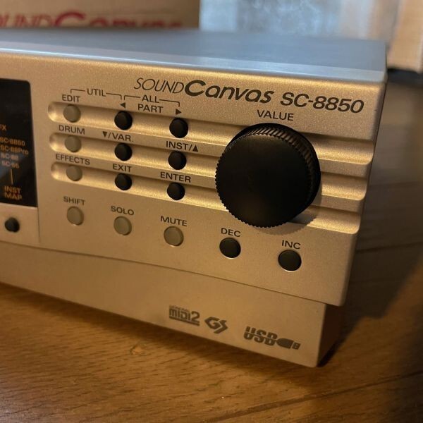 ROLAND SC-8850 Sound Canvas MIDI Sound Module Synthesizer
