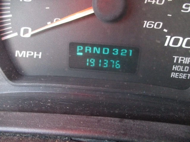 Used Front Right Door Interior Trim Panel fits: 2003 Chevrolet Express 1500 van - Image 4 of 4