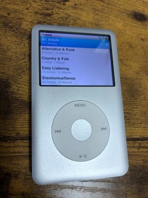 Apple iPod classic 7th Generation Silver (160GB) Excellent #0678
