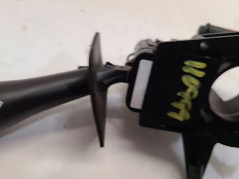 Interruptor de columna de luces y giro Saturn Vue 2004-2007  Foto 3 de 4