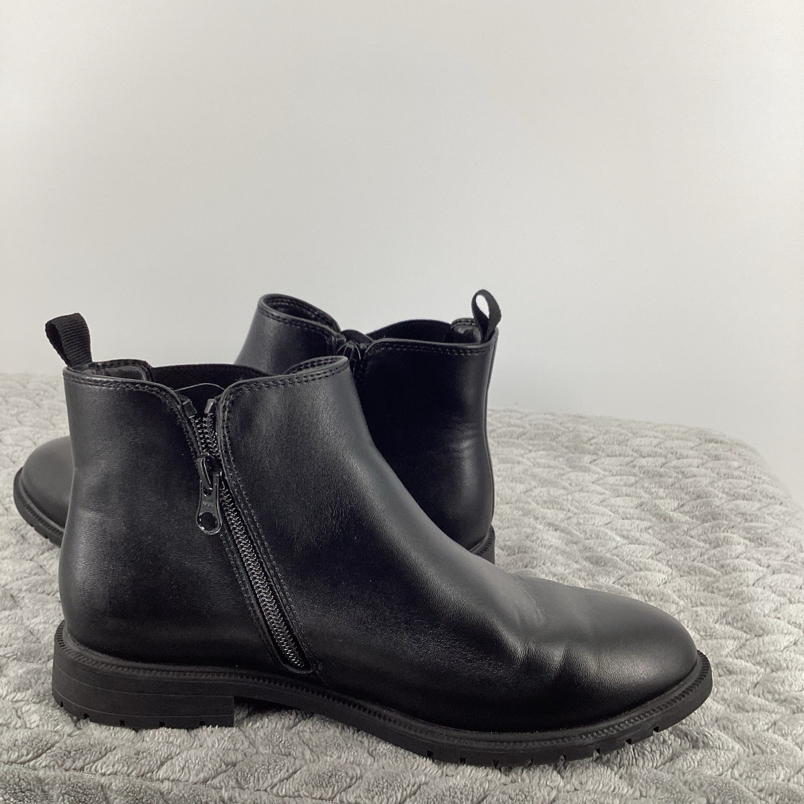 Cat & Jack Unisex Kids Black Chelsea Ankle Boot Faux Leather Zip Zipper 4 image 4