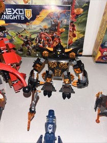 LEGO Nexo Knights Jestro&rsquo;s Evil Mobile Set 70316 & Moltor&rsquo;s Lava Smasher 70313