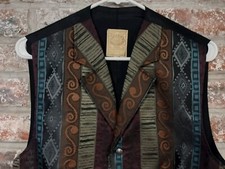 Vintage Men's Wah Maker Multicolor Multi Pattern Western Vest Sz M Made in USA
