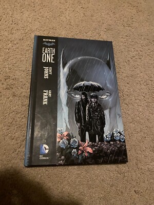 Earth One by Geoff Johns HARDCOVER BOOK / COMIC