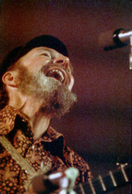 Pete Seeger 1972 OLD MUSIC PHOTO 4