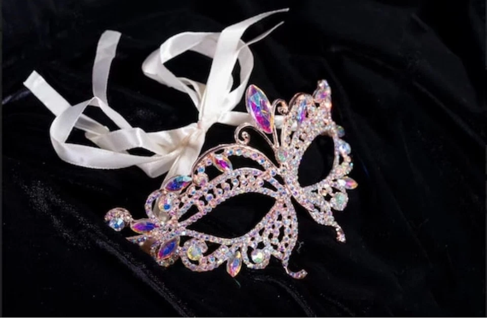 Bridal Rhinestone Masquerade Eye Mask, Ball Halloween, Party, Venetian, Cosplay - Image 2 of 2