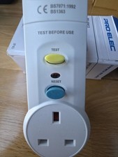 RCD Trip Switch 13 Amp Plug In Socket Circuit Breaker Test Reset RCD White 13A