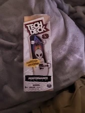 Tech Deck Performance Series ALIEN Real Wood Wooden Fingerboard New 2025