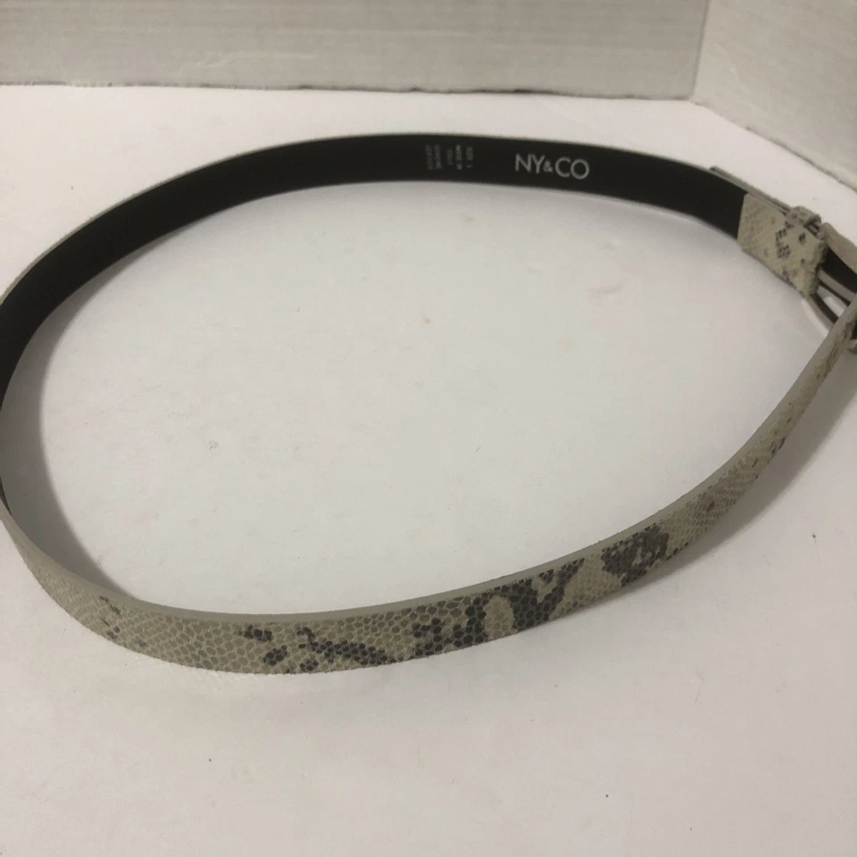 New York | Women’s Belt | Genuine Leather Snakeskin Print Belt Large Italy - Image 2 of 4