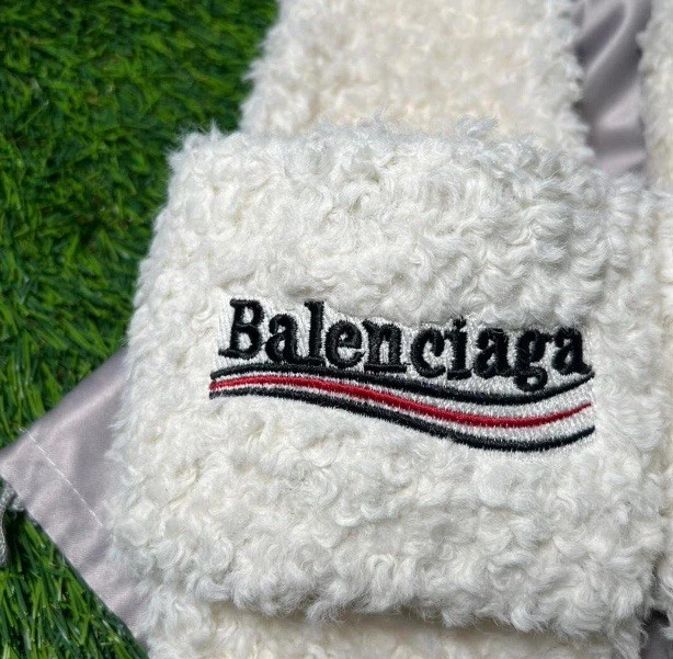 White Balenciaga Fur Slides - Image 2 of 3