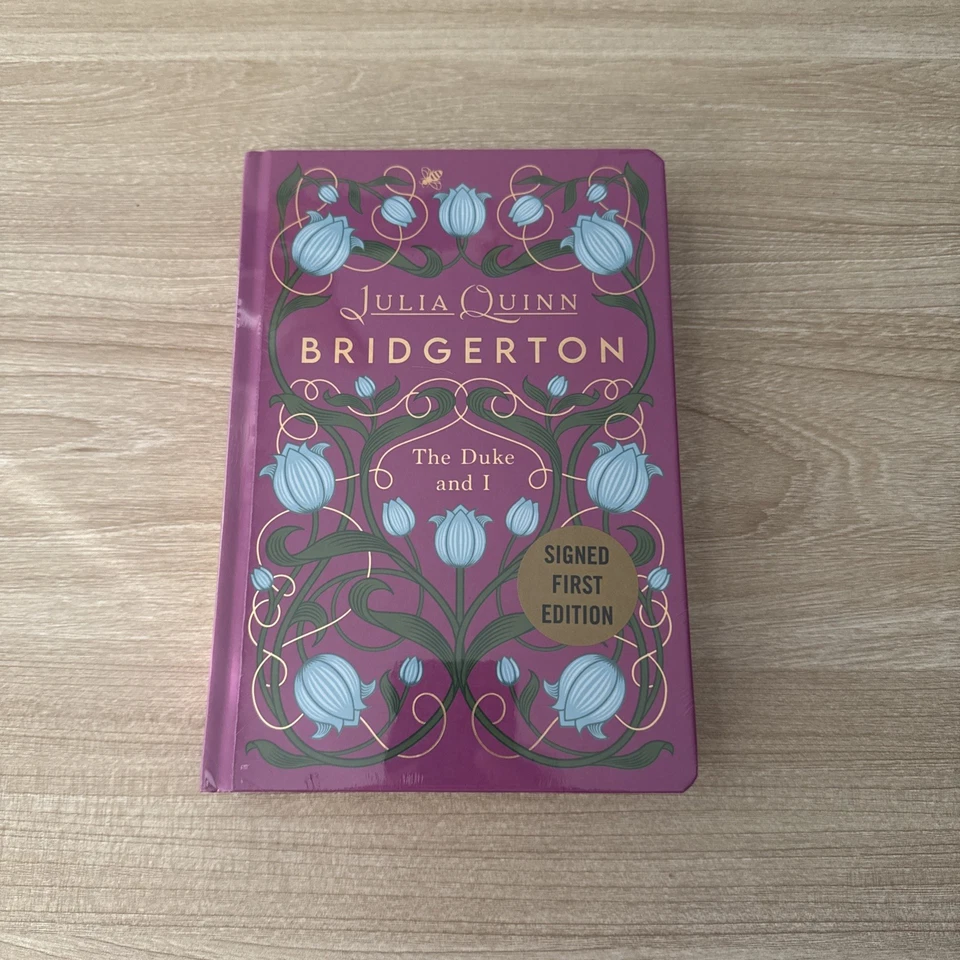 Bridgerton The Duke and I Deluxe Collectors Edition SIGNED Julia Quinn EXCLUSIVE - Image 2 of 4