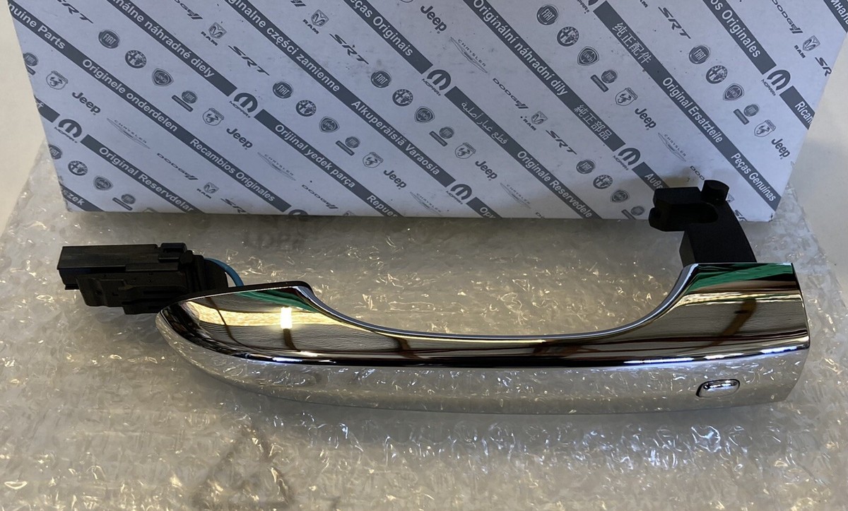 Genuine Fiat 500x Chrome Door Handle 735670459 Fits Left or Right