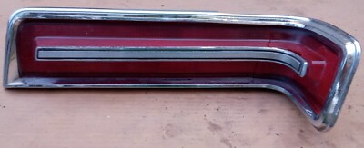 1966 CHRYSLER NEW YORKER TAIL LIGHT (RH)