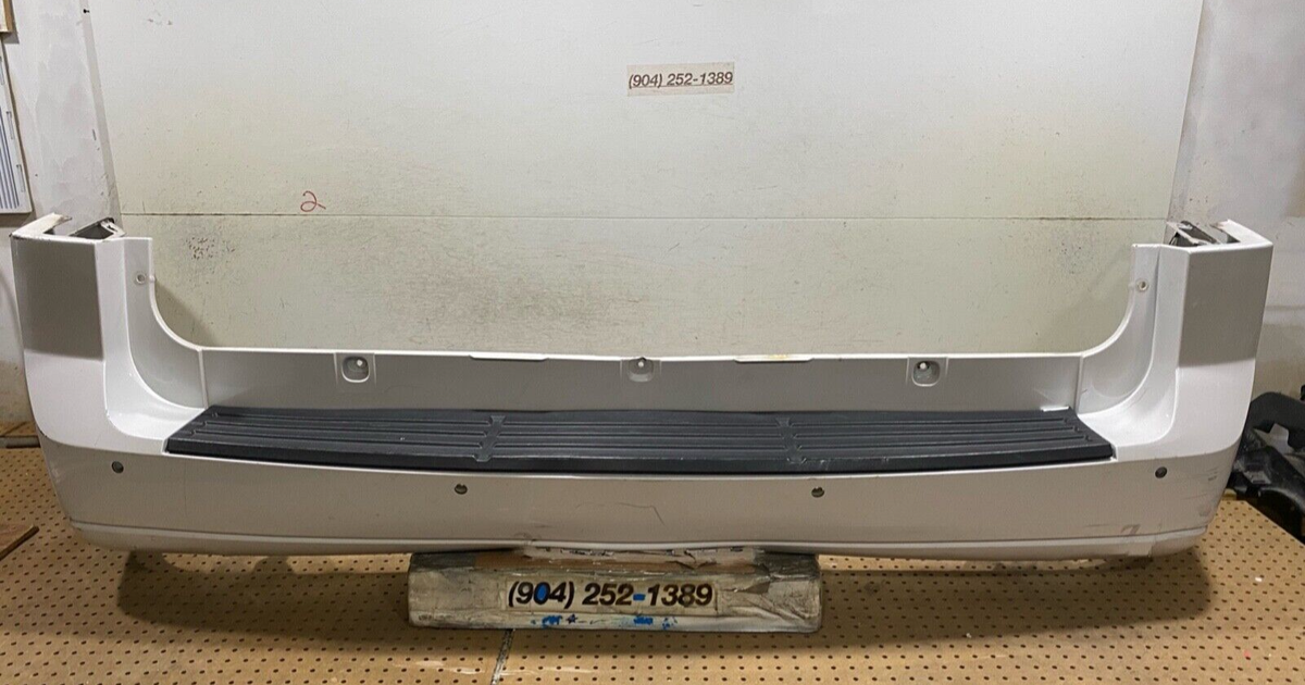 2009-2014 Lincoln Navigator Short Base Rear Bumper | Painted