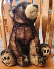 Vtg 2000 Toys "R" Us Animal Alley Realistic Fuzzy Brown Bear Plush 17" EUC 