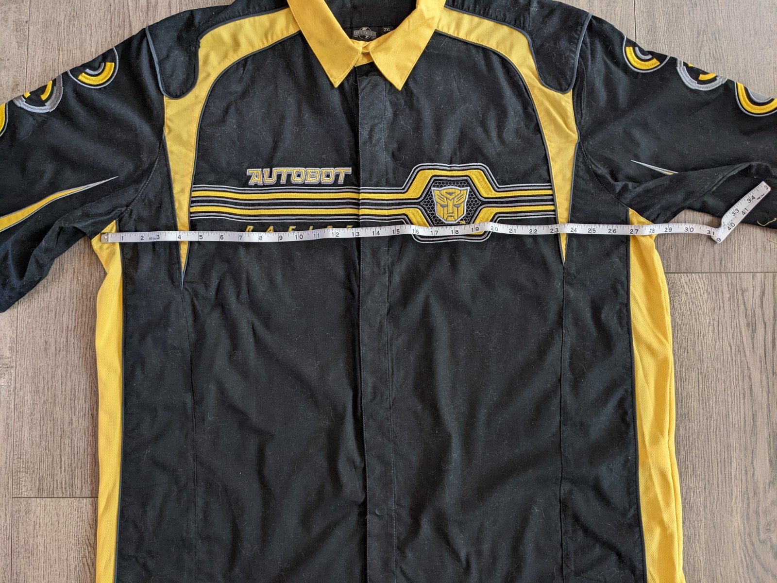 UNIVERSAL STUDIOS Mens TRANSFORMERS Autobots Bumb… - image 2