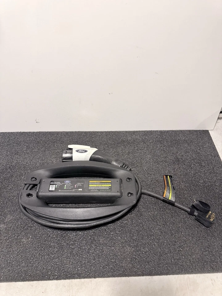 Ford EV Vehicle C-Max Fusion Energi Home Wall Plug In Power Battery Charger OEM - Image 3 of 4