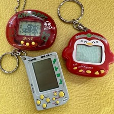 Lot Of 3 Vintage Virtual Pets Not Working Keychain Accessories V-pet Tamagotchi