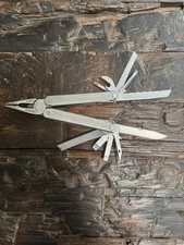 Leatherman Core Stainless W/Black Leather Sheath Multi-Tool USA 0805 Date