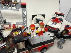 LEGO City Racing Lot Motorcycles Minifigures Octan Race (60145 60146 60084)