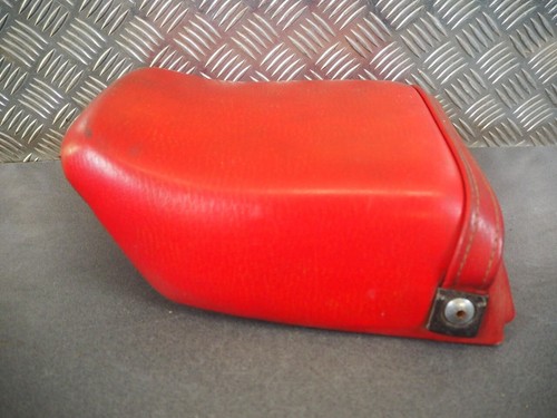 SUZUKI RG500 1986 45300-20A00 REAR SEAT 13658 - Imagen 3 de 8