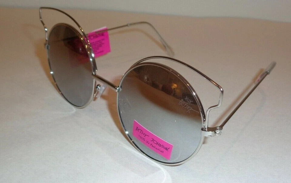 Gafas de sol Betsey Johnson BJ475109 plateadas nuevas para mujer ojo de gato Foto 3 de 4