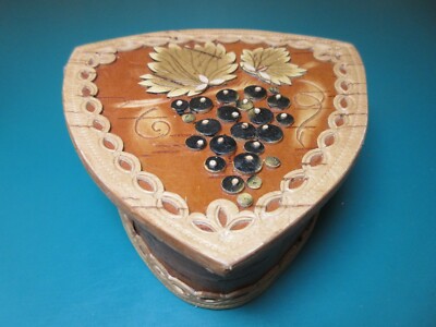 4'' Russian Hand Made BIRCH BARK Jewelry Trinket Box BERRY art carved Siberia
