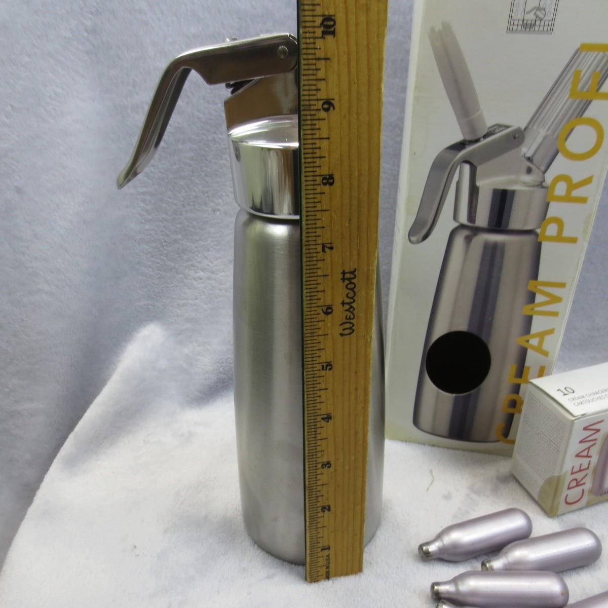 iSi Cream Profi Whip 1 Pint Cream Dispenser Stainless Steel + 8 Charges Austria