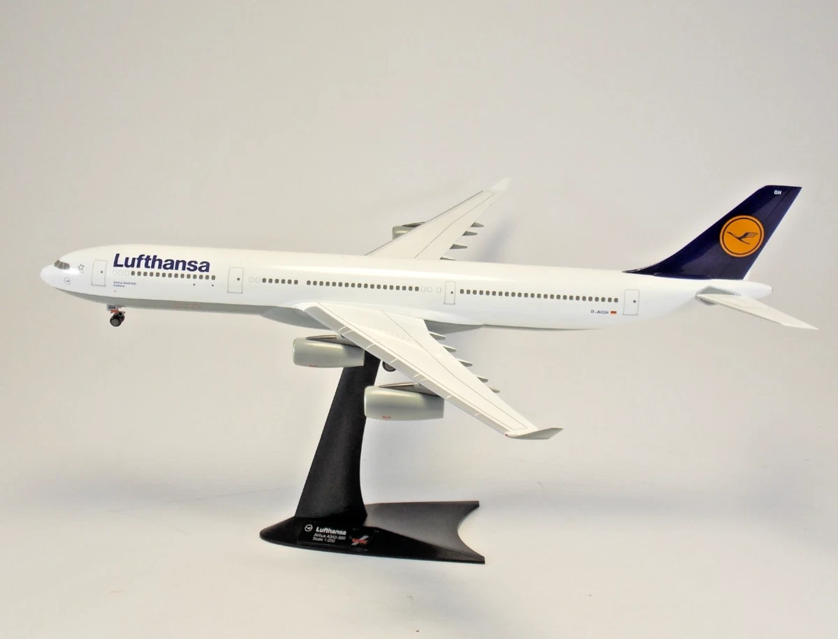 1/200Airbus Industrie A340-500 House Color F-WWTE JCWings