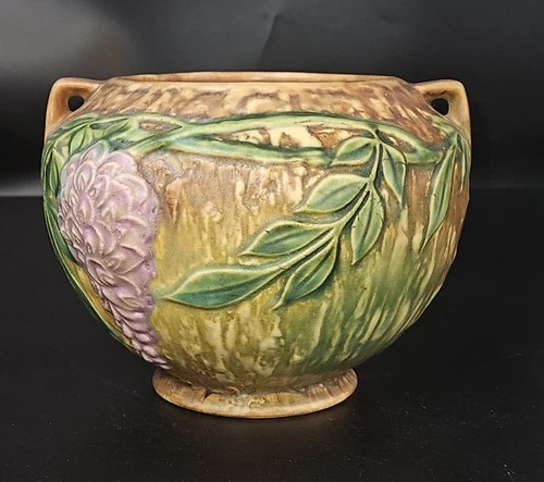 BEAUTIFUL! - Roseville Wisteria 2 handled Jardiniere Planter, Tan