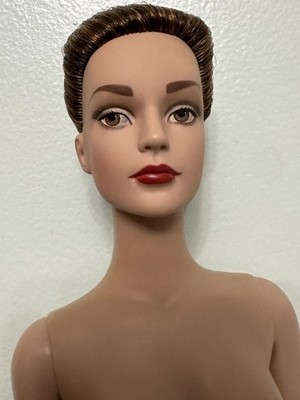 Robert Tonner Tyler Wentworth 16  Fashion Doll Nude Brunette Bun  1999/2001