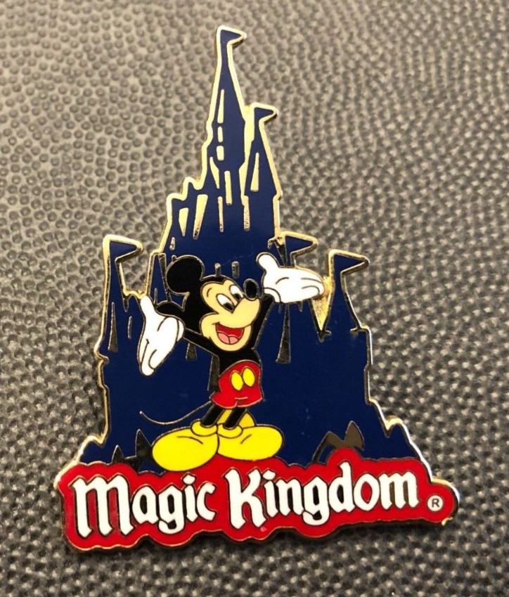 Disney pin 15746 Mickey Mouse Magic Kingdom Walt Disney World castle Park Icon