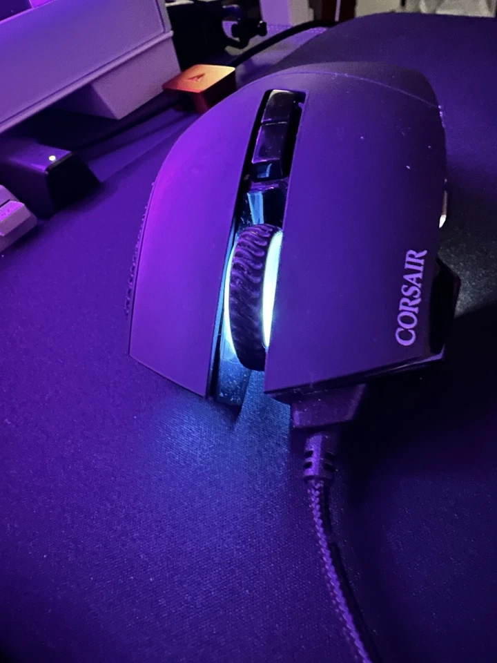 Mouse óptico para juegos Corsair SCIMITAR pro MOBA/MMO — amarillo Foto 2 de 4