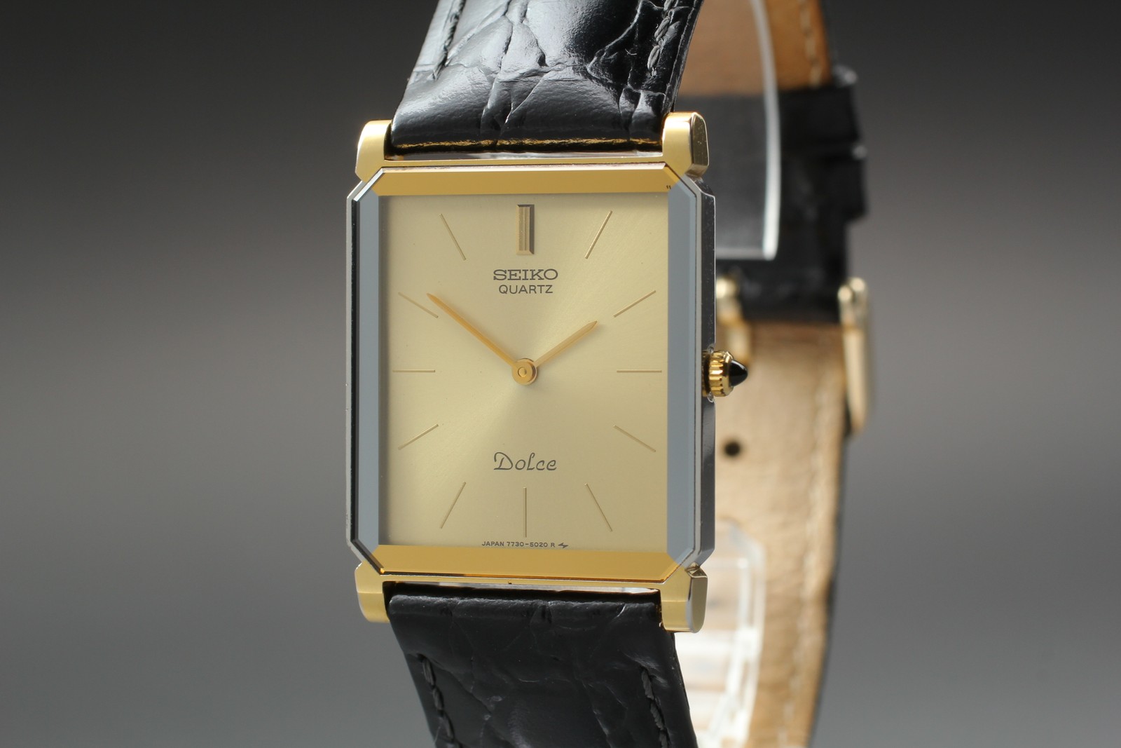 [Near MINT+] SEIKO Dolce 7730-5020 25mm Gold Dial Tank Qz Men's Watch From JAPAN