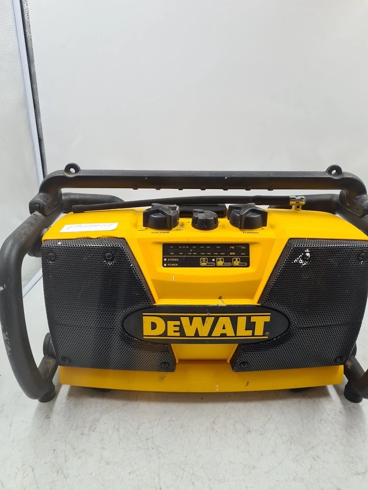Dewalt DW911, Arbeit Baustellenradio, Nicht Aktiv, Für Teile Oder Reparatur - Bild 2 von 4