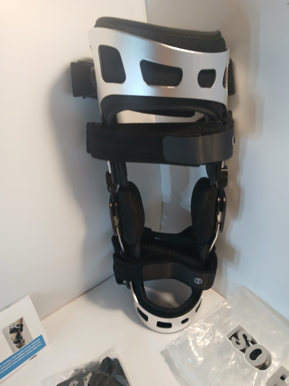 ISO Preferred OA Dual Upright ROM Hinge Knee Brace ISO-KN221R Sz M/RT + +(READ)