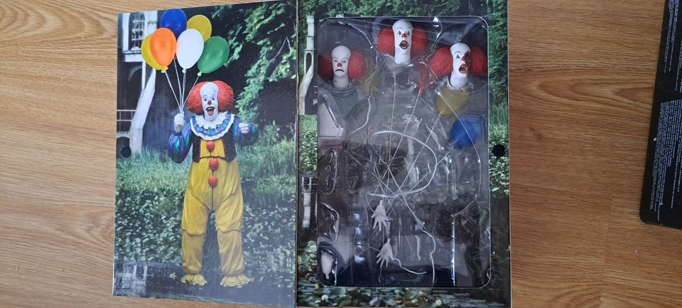 Neca - CA (IT) - IL est revenu - Ultimate Pennywise 1990 - Photo 3/4