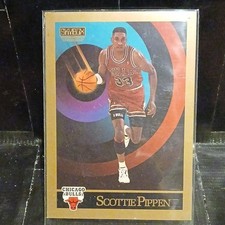 SkyBox NBA Basketball Card Scottie Pippen Chicago Bulls 1989-90 Season #46 1990