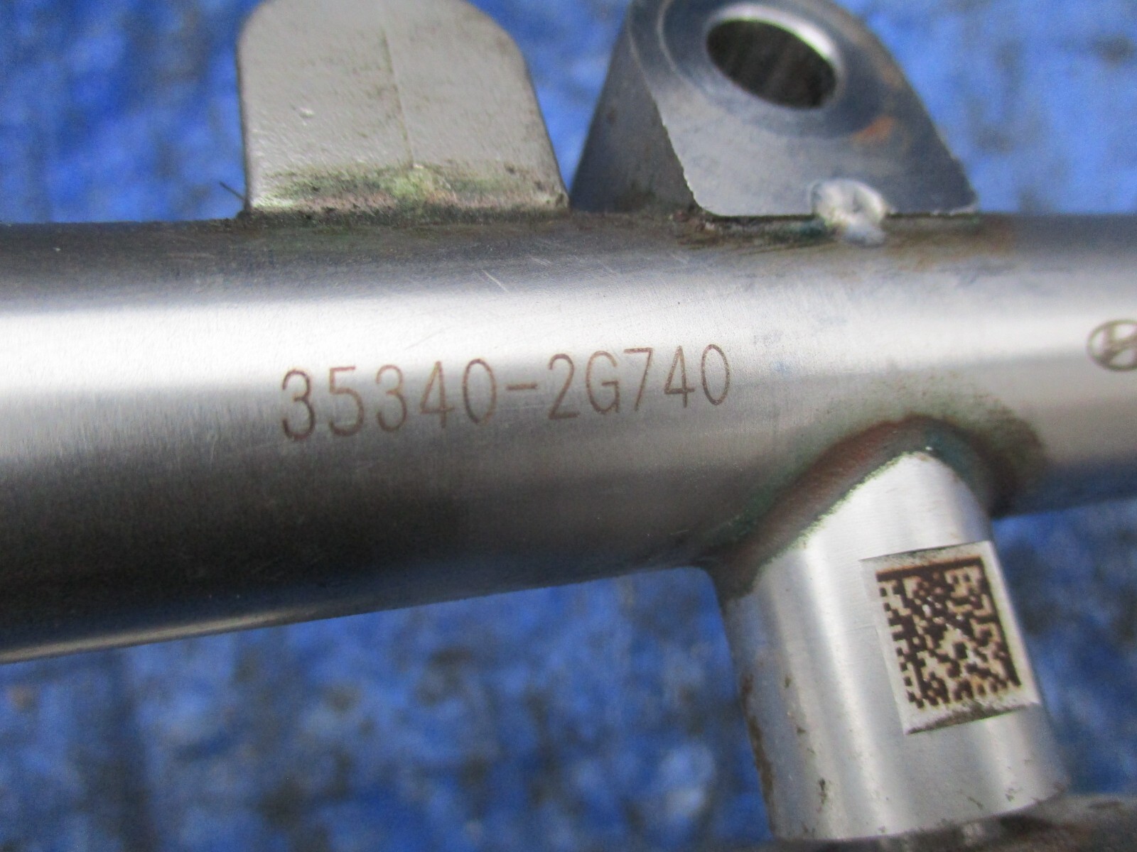 2012 Hyundai Sonata 2.4 fuel rail assembly set OEM 35340-2G740 engine motor