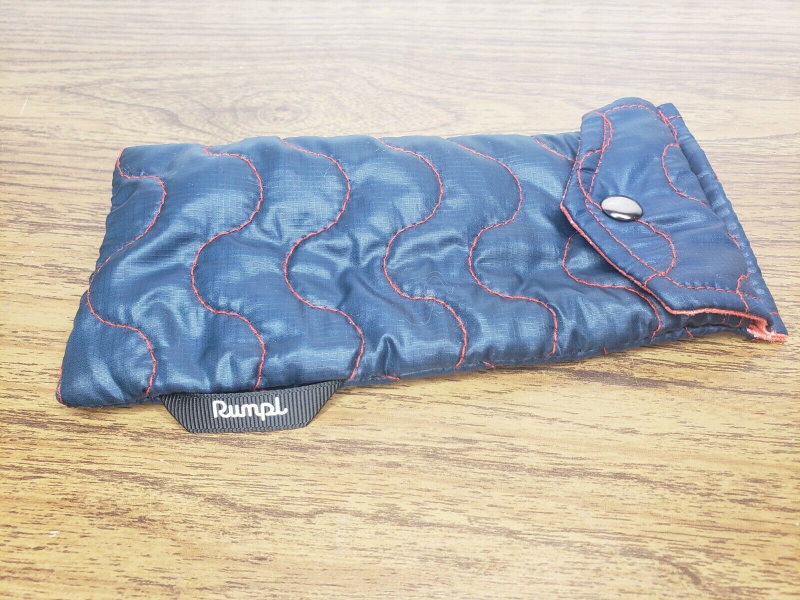 Rumpl Original Printed Promo Mini Puffy Blanket Case Pouch Glass