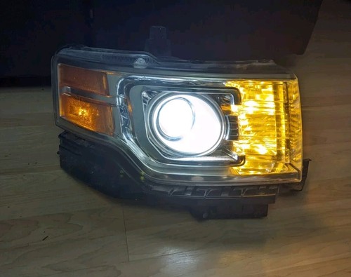 Pair Of Black Housing Headlights For 2009-2012 Ford Flex - Replacement Left & Right Headlamps