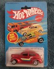 Hot Wheels 1982 RED Fat Fendered '40 #9523 Mint on an Excellent Card