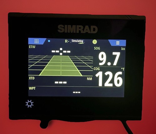 Simrad P2005 GPS System - 第 3/6 張圖片